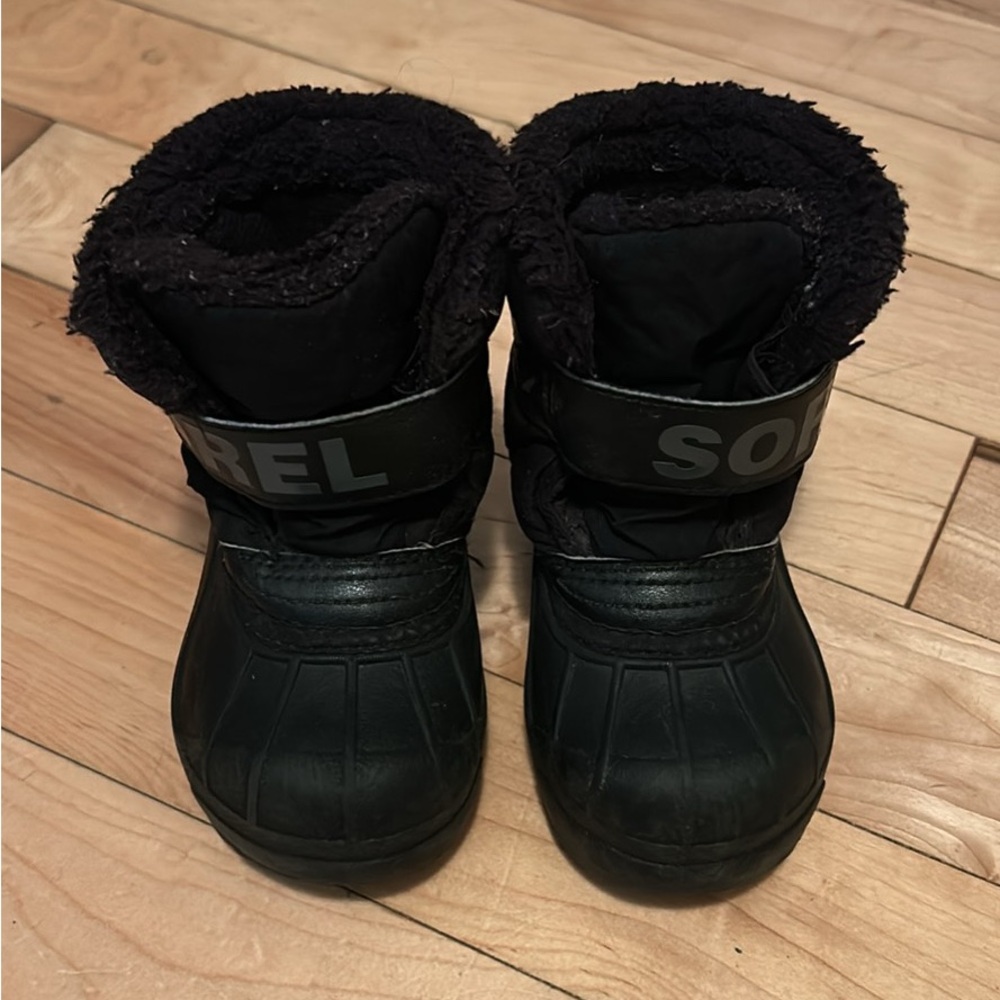 Sorel Kids Black Winter Snow Boots with Faux-Fur Collar